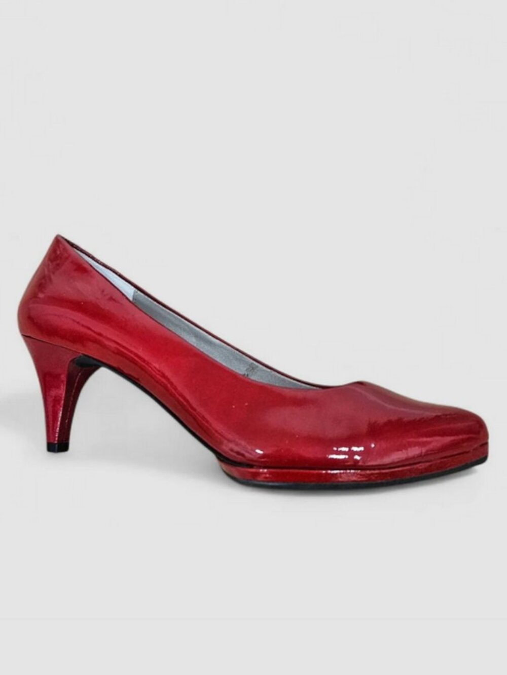 Me Too Red Patent Leather Heels – Size 9 - Genuine Leather - New in Box